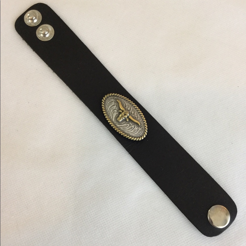Leather Steer Strap Bracelet Black w/ Gold/Silver